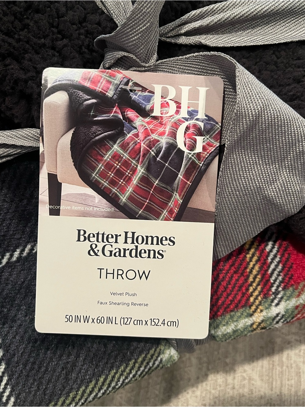 Red and Black Plaid Velvet Plush Throw with Sherpa Cozy Gift - Picture 3 of 4